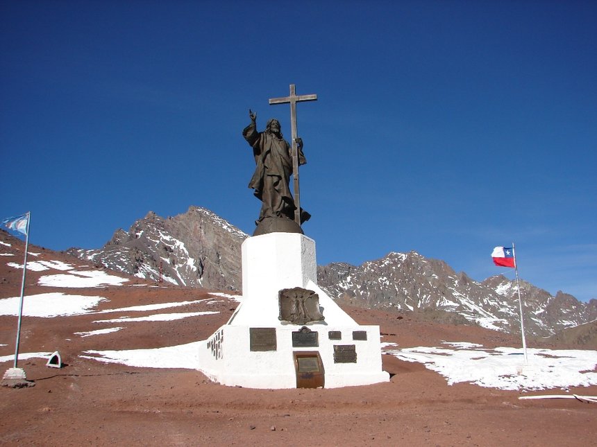 Памятник Адский Христос