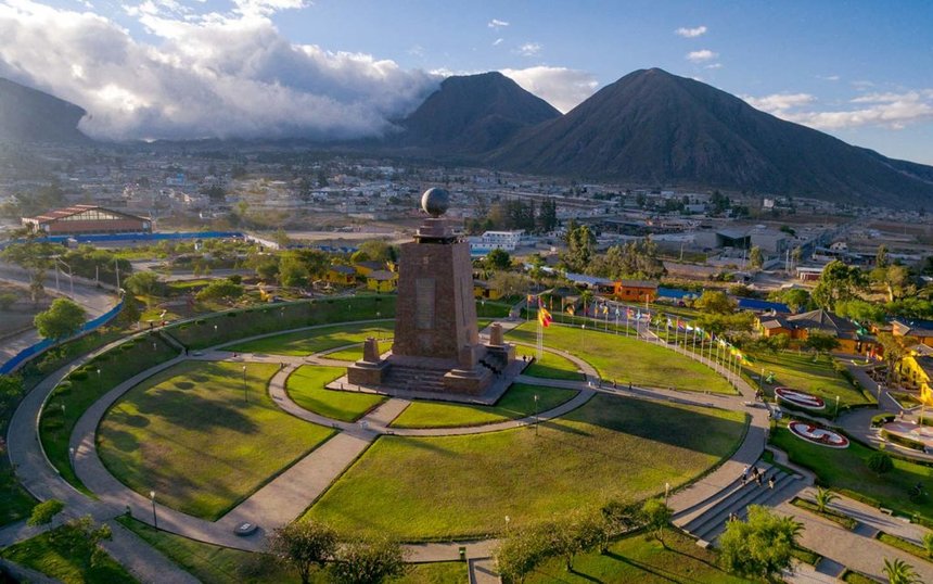 Середина мира Ciudad Mitad del Mundo